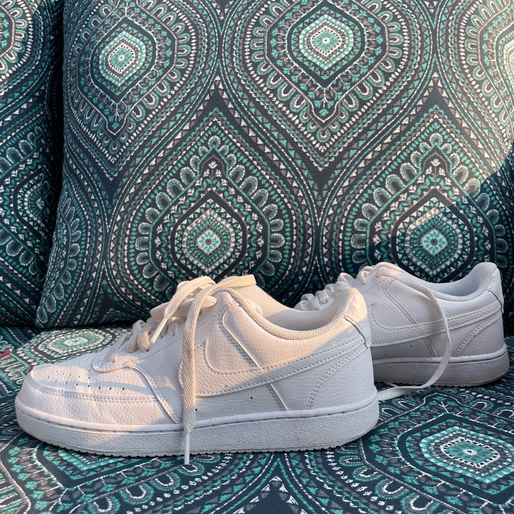 Nike court vision low white